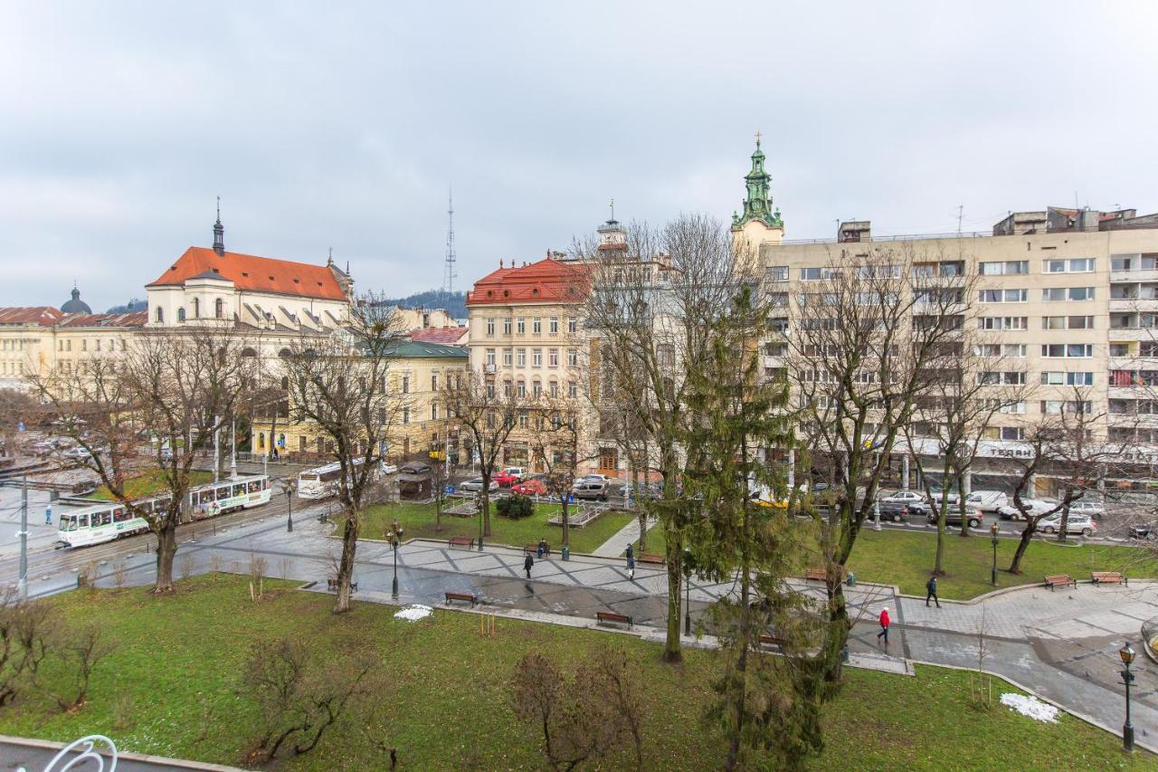 Квартира В Центрі На Вулиці Валова 21 Leópolis Exterior foto