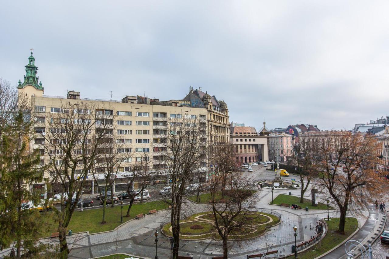 Квартира В Центрі На Вулиці Валова 21 Leópolis Exterior foto